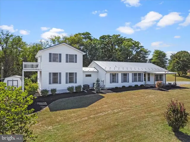 5190 Bino Rd, Greencastle