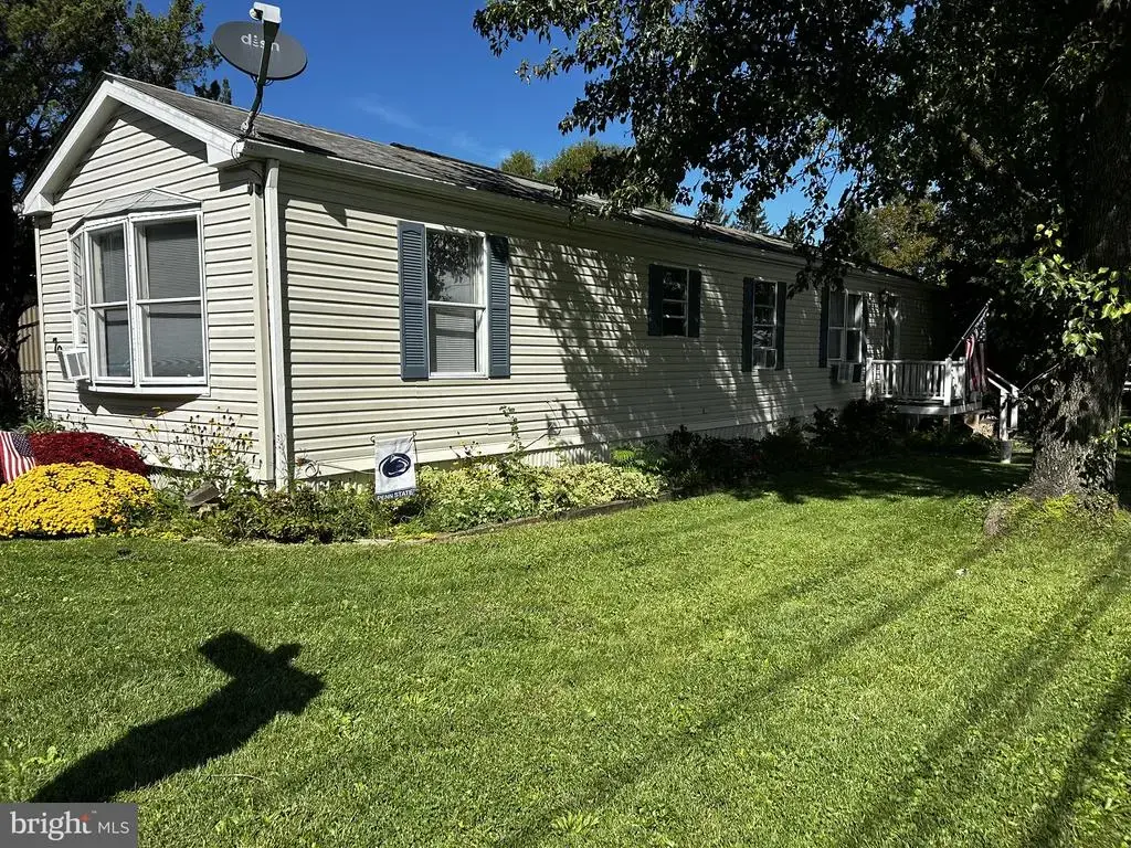 70 Vintage Ln, HONEY BROOK