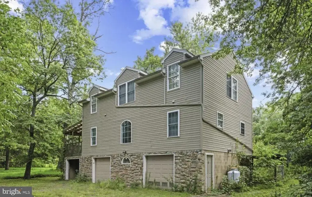 198 Valley Ln, HUMMELSTOWN