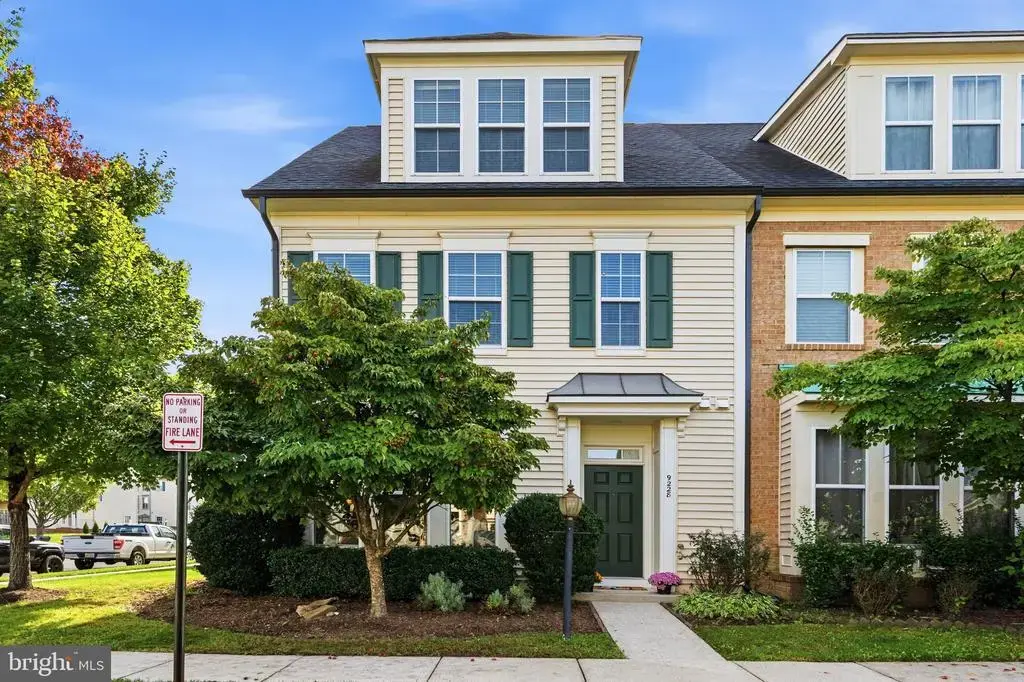 9228 Alvyn Lake Cir, BRISTOW
