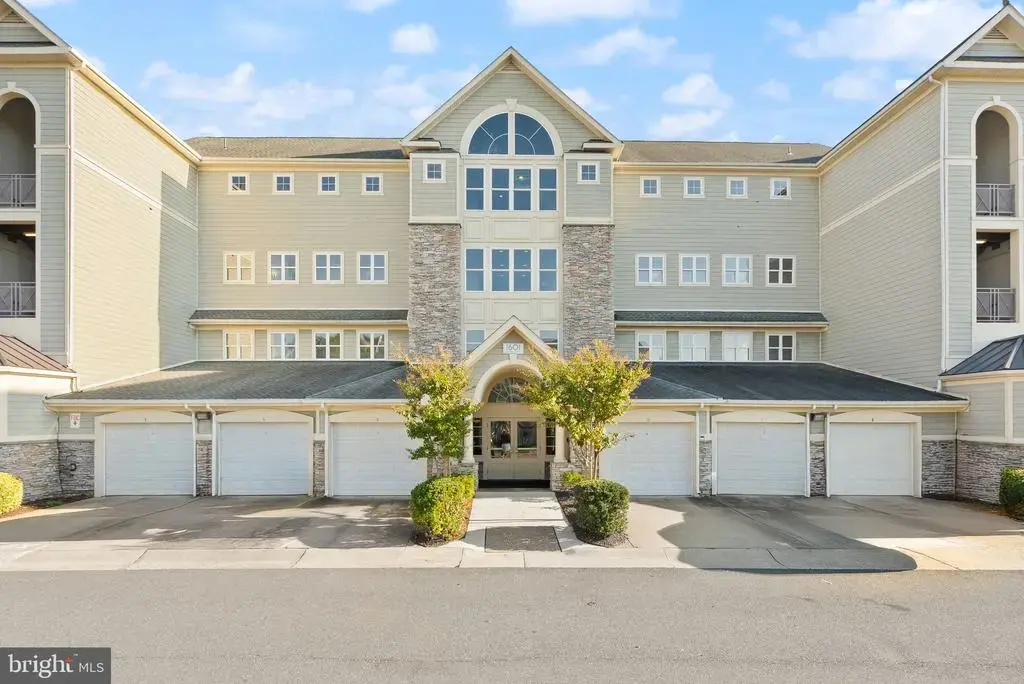 1601 Ladue Ct #203, WOODBRIDGE