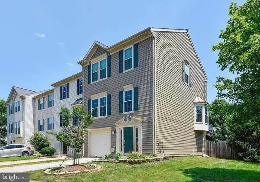 43222 Chokeberry Sq, ASHBURN
