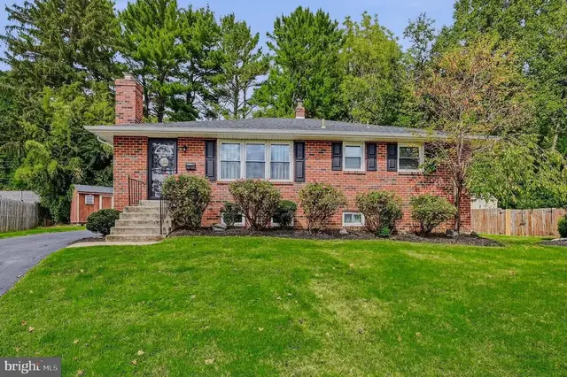 2449 E Parris Dr, Wilmington