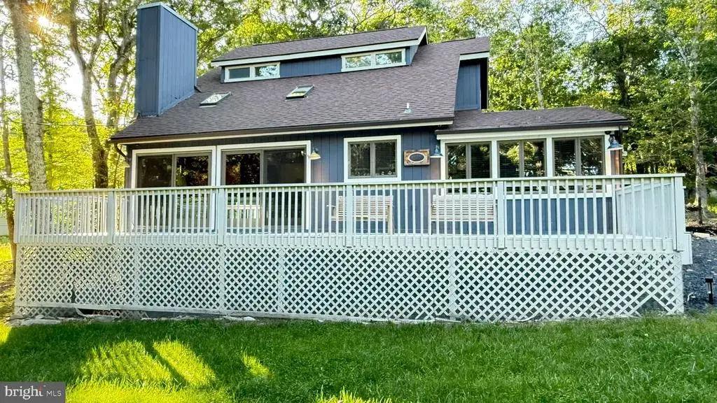 2120 Apley Dr, BUSHKILL