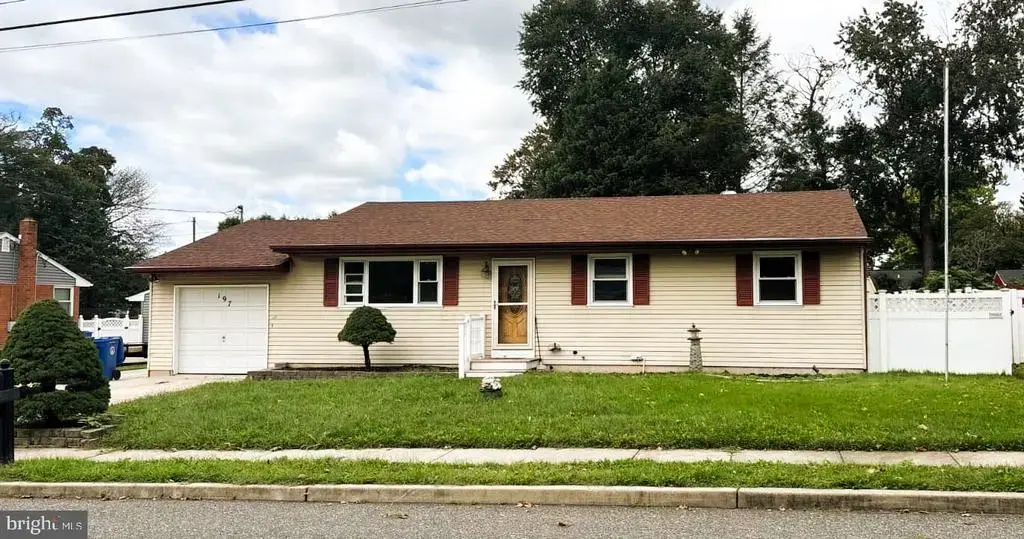 197 Bergen Ave, WEST DEPTFORD