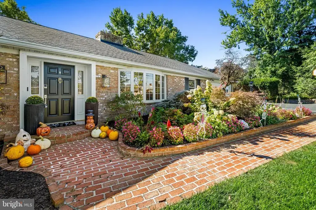118 Shorbs Hill Rd, HANOVER