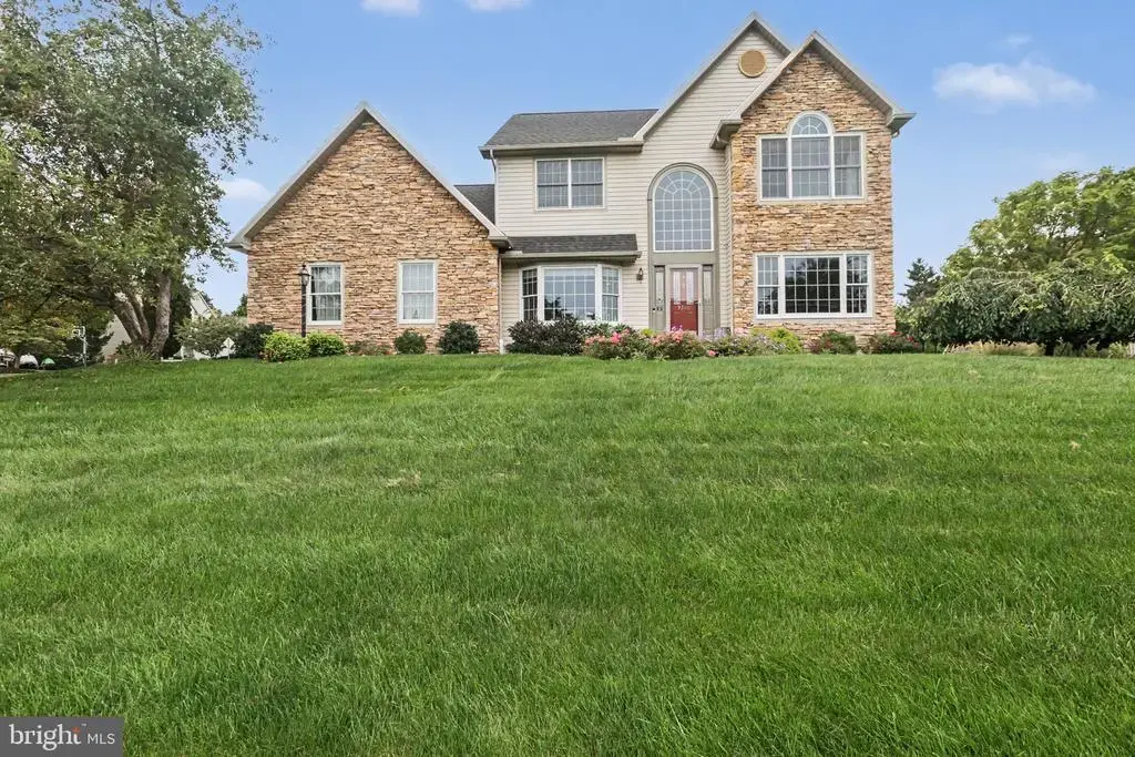 5300 Barbara Dr, MECHANICSBURG