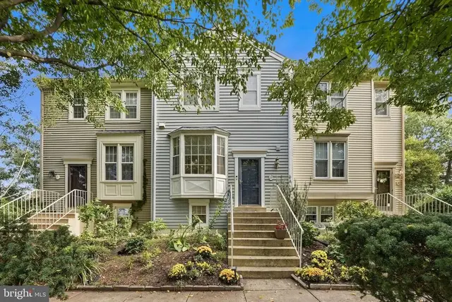 29 Fendall Ave, Alexandria