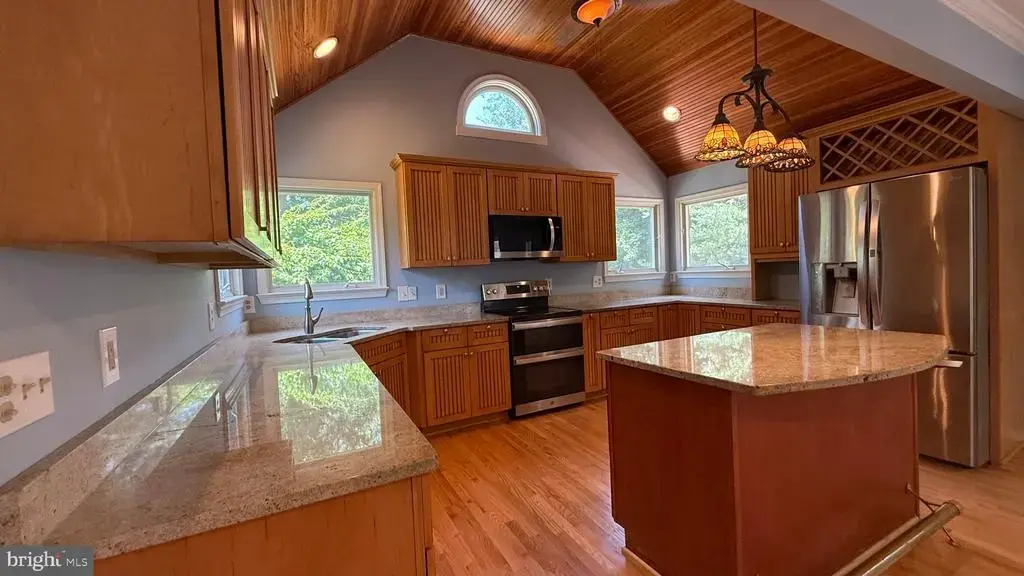 5750 Pendleton Ln, WARRENTON