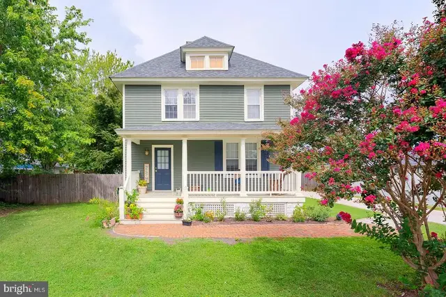 107 W High St, Felton