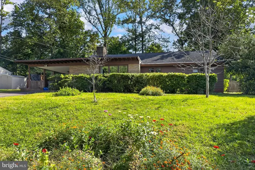 3539 Devon Dr, FALLS CHURCH