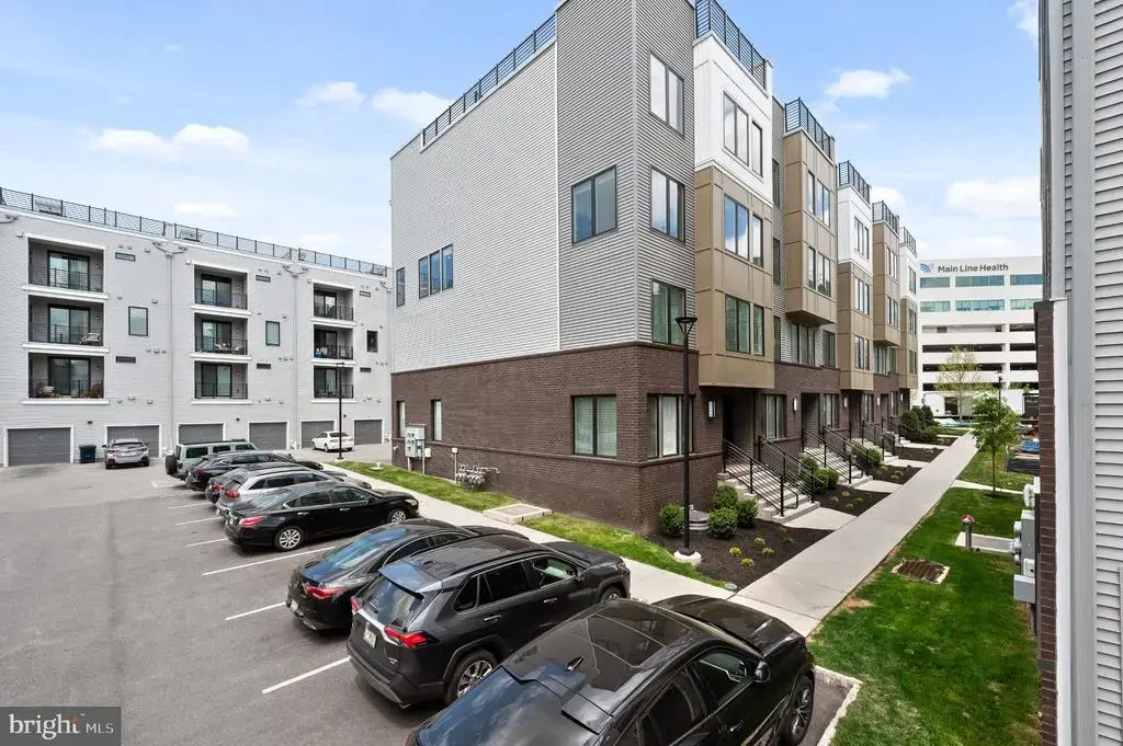 1010 Morton Aly Aly, KING OF PRUSSIA
