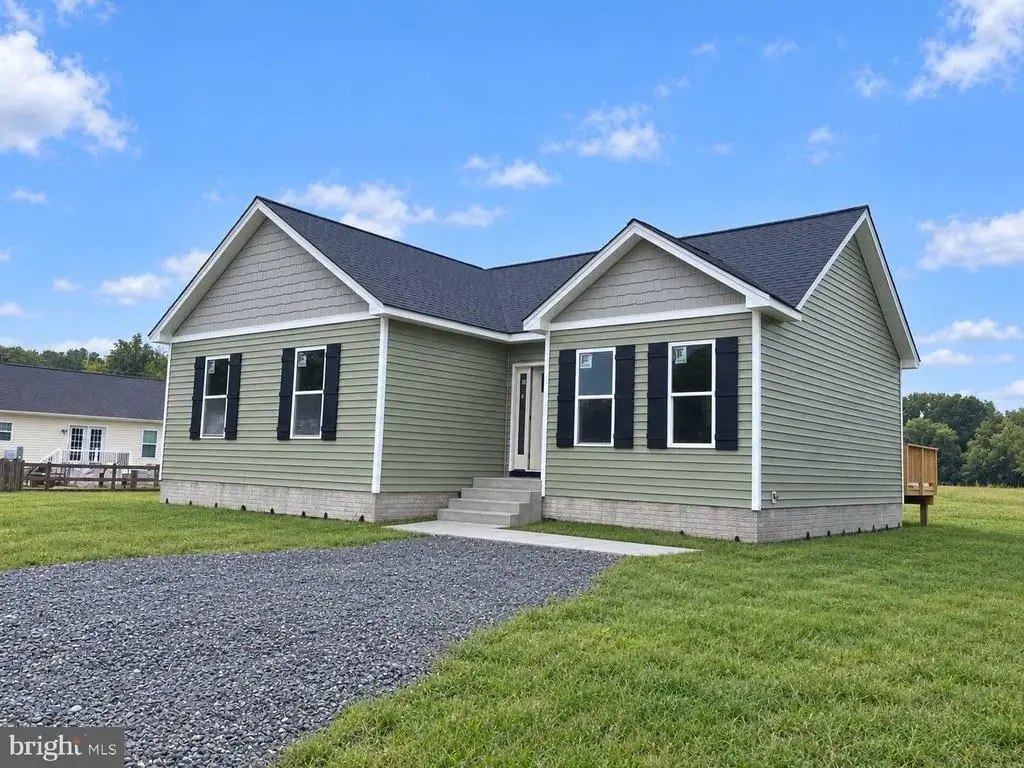 320 Blackwell Rd, COLONIAL BEACH