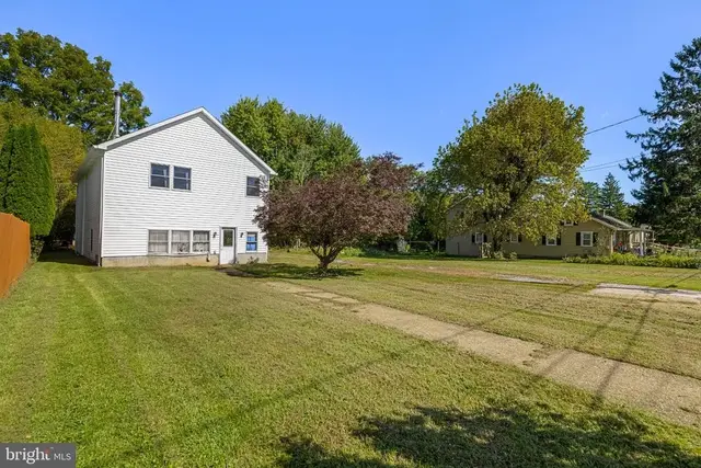404 Dyer Ave, Reisterstown