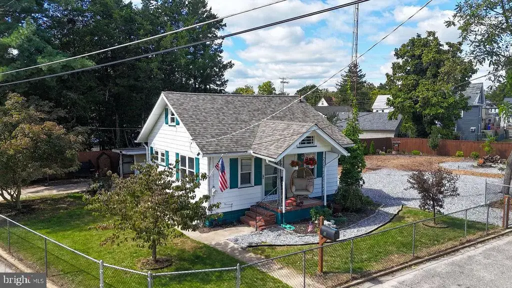 8 Madison Ave, MILLVILLE