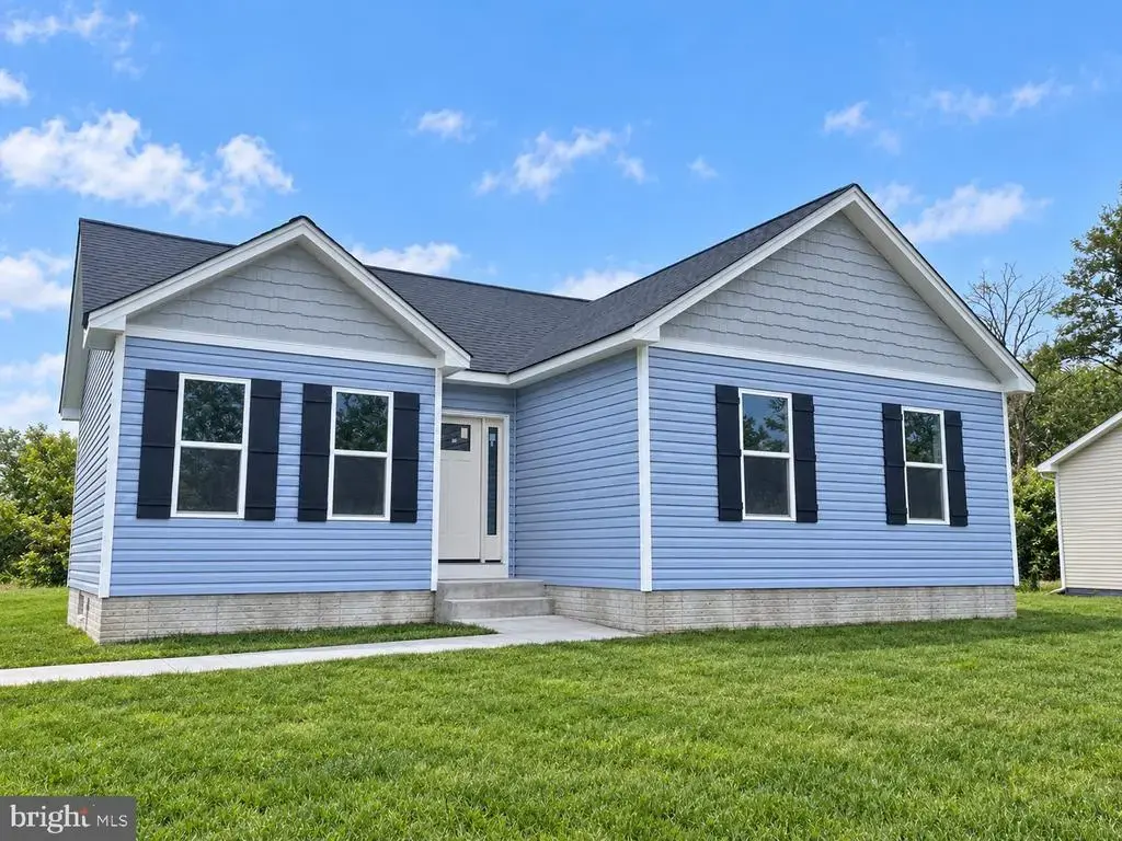330 Blackwell Rd, COLONIAL BEACH