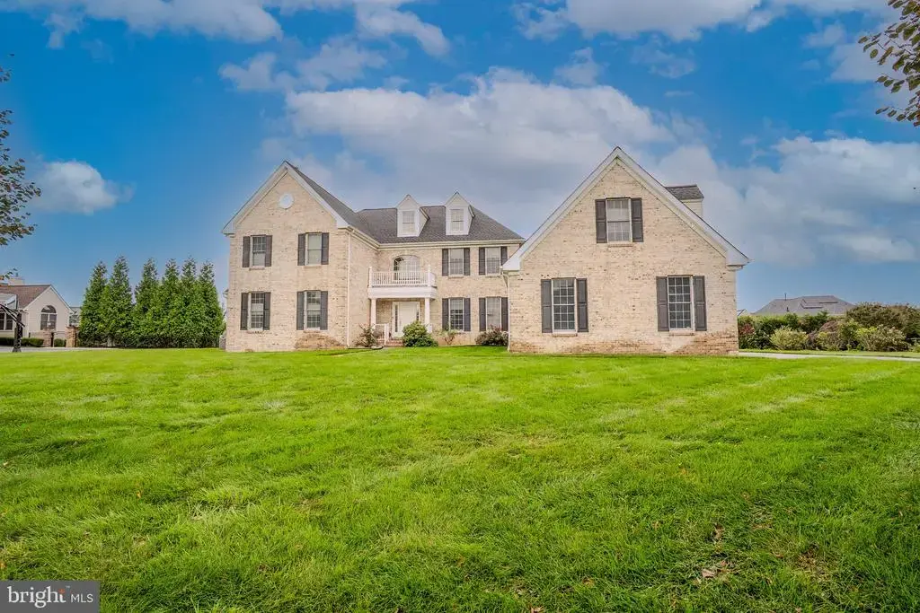 6 Byrne Ct, MONROE TOWNSHIP
