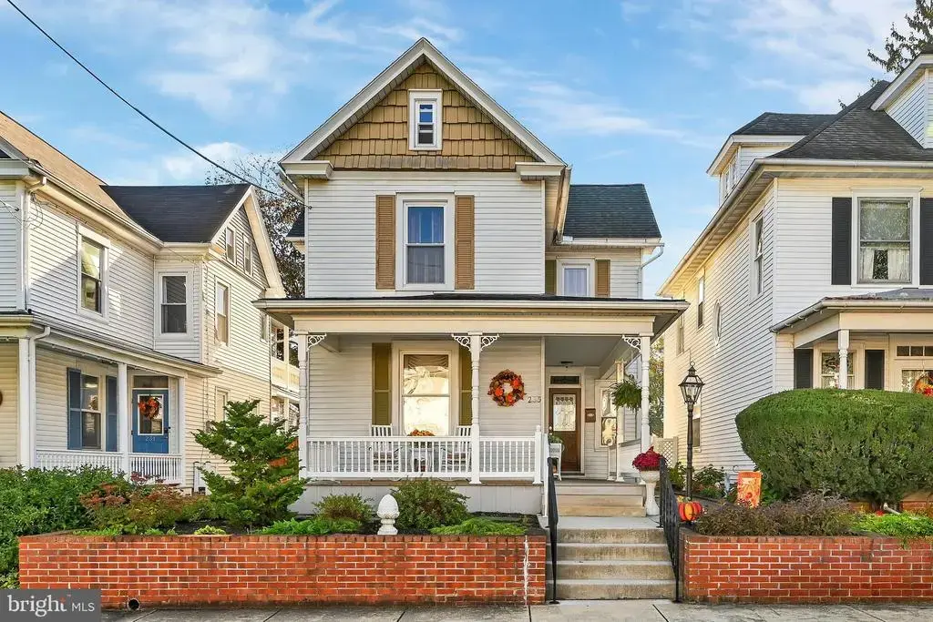 233 S Spruce St, LITITZ
