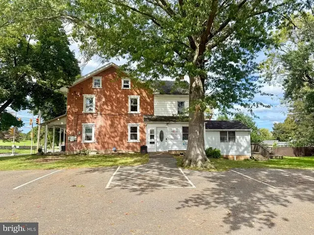 1203 Old Swede Rd, Douglassville