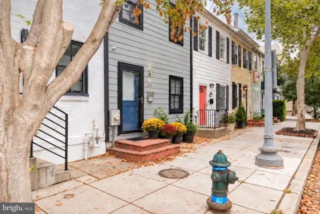 435 Ridge St Nw, Washington