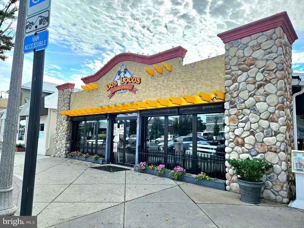 208 Rehoboth Ave, REHOBOTH BEACH