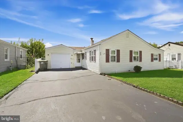 35 Lynbrook Rd, Wilmington