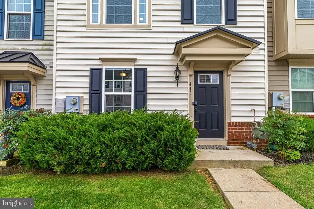 413 Laurel Oak Ln, SEVEN VALLEYS