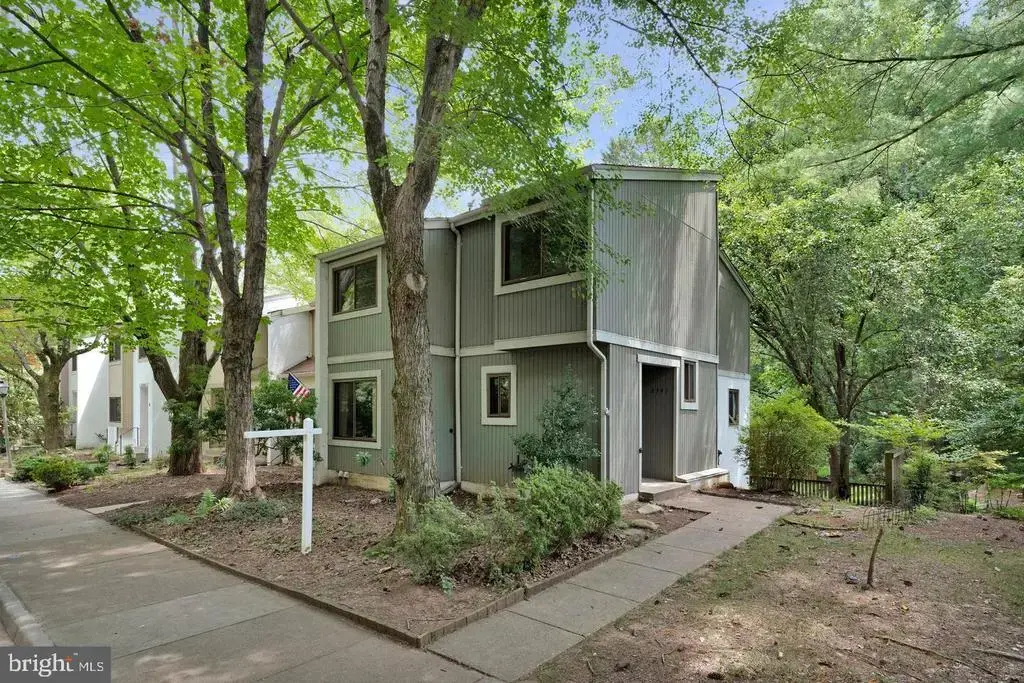 2347 Millennium Ln, RESTON