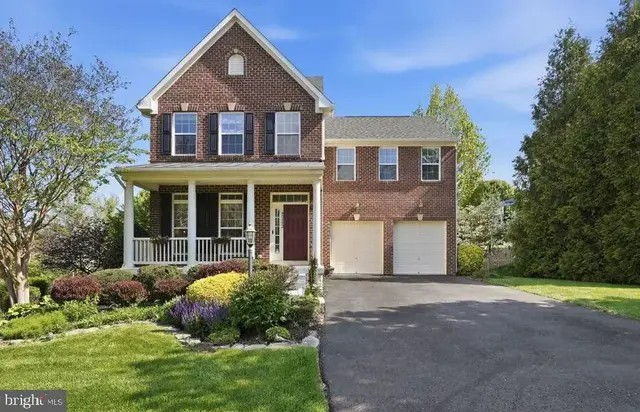 40482 Oconnors Cir, Leesburg