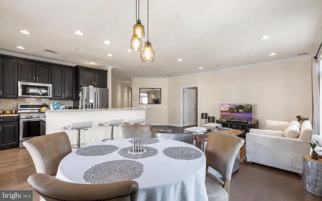 401 Carson T Ter, HUNTINGDON VALLEY