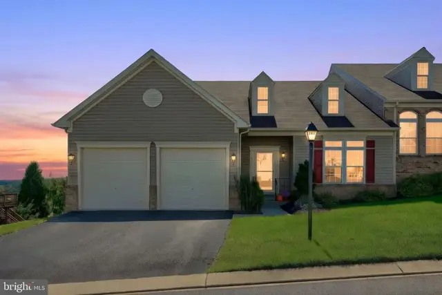 261 Prospect Cir #7, Shrewsbury