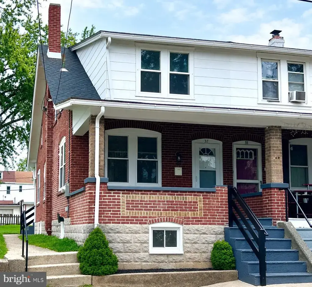 37 W 2nd St #, POTTSTOWN