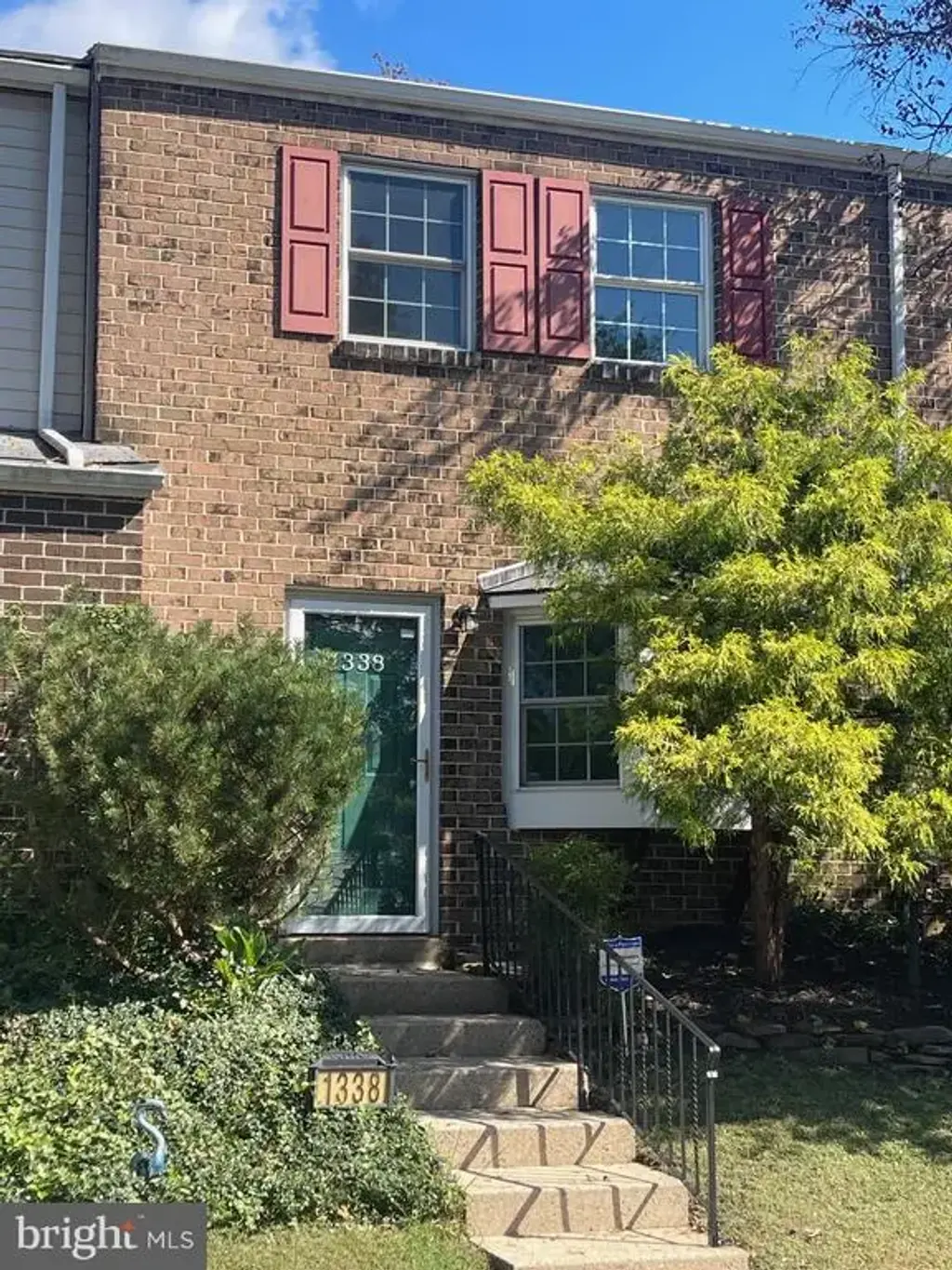 1338 Blue Jay Dr, LANCASTER