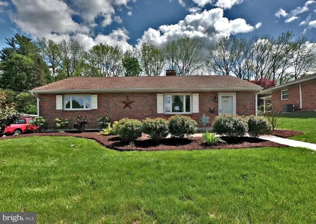 2142 Reading Blvd, READING