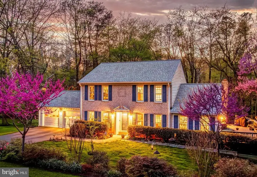 10812 Hunt Club Rd, RESTON