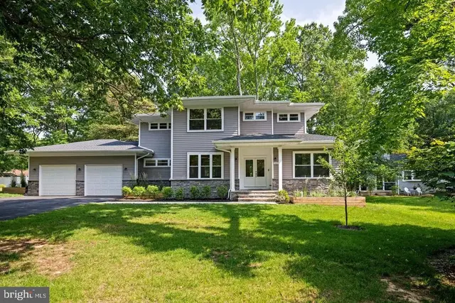 1227 Cross Rd, Annapolis