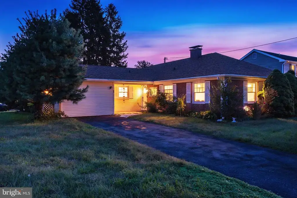 1 Madestone Ln, WILLINGBORO
