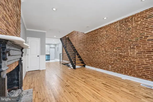 1505 W Pratt St, Baltimore