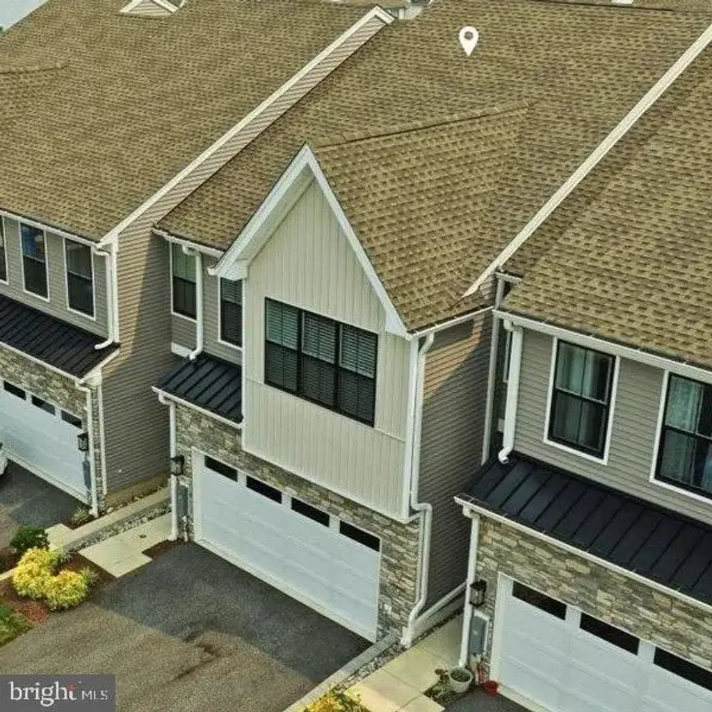 306 Segel Dr, MEDIA