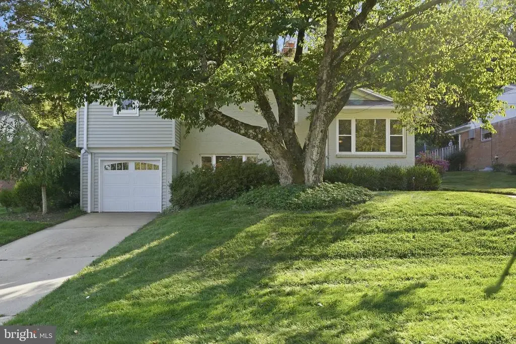9107 Brierly Rd, CHEVY CHASE