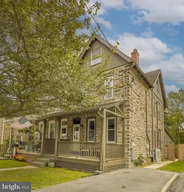 806 E Abington Ave, Glenside