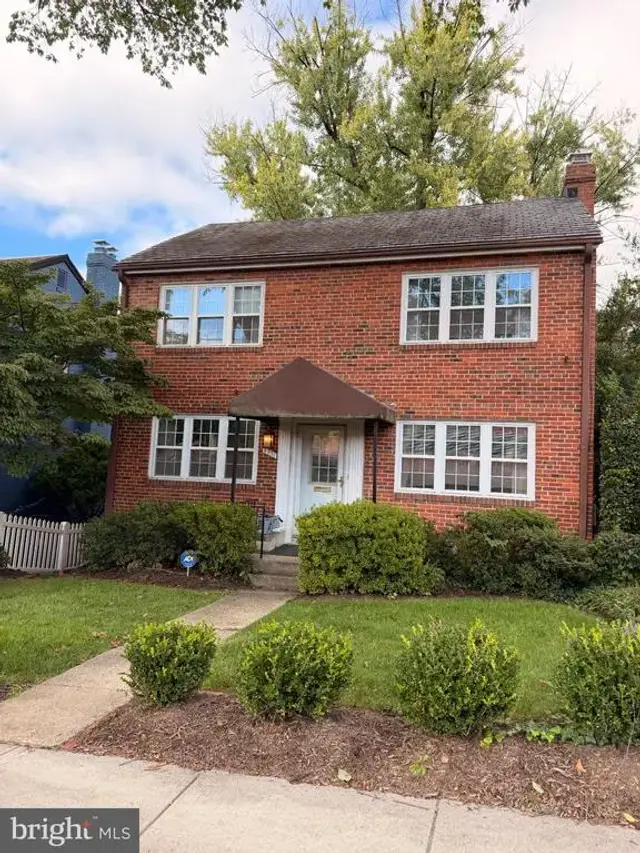 4811 Yuma St Nw, Washington