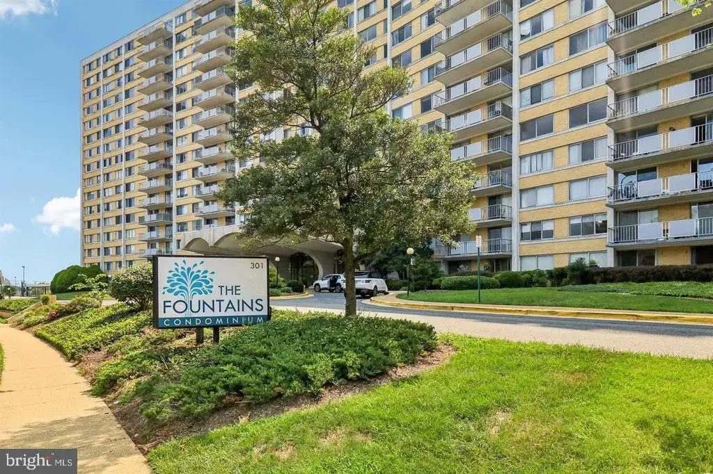 301 Beauregard St #401, ALEXANDRIA