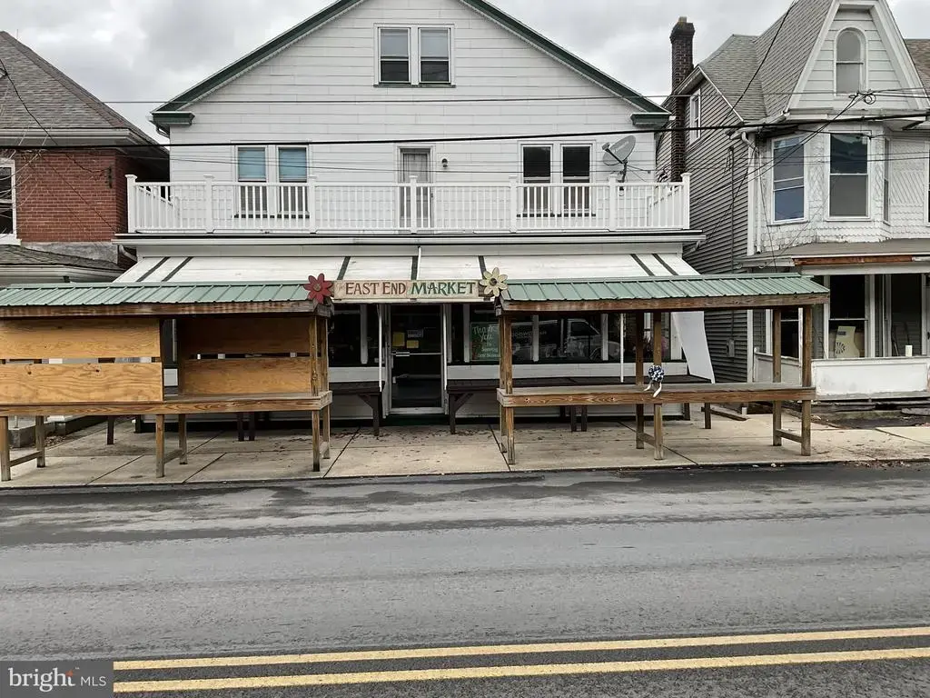 521 E Broad St #apt 2, TAMAQUA