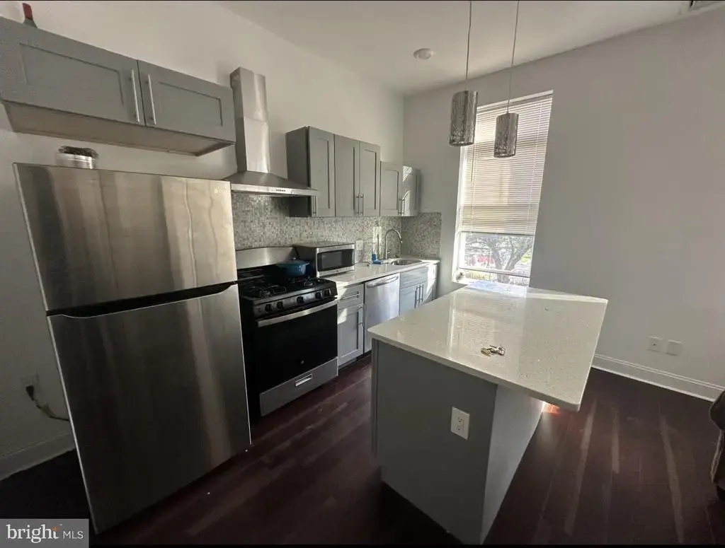 1635 W Girard Ave #2f, PHILADELPHIA