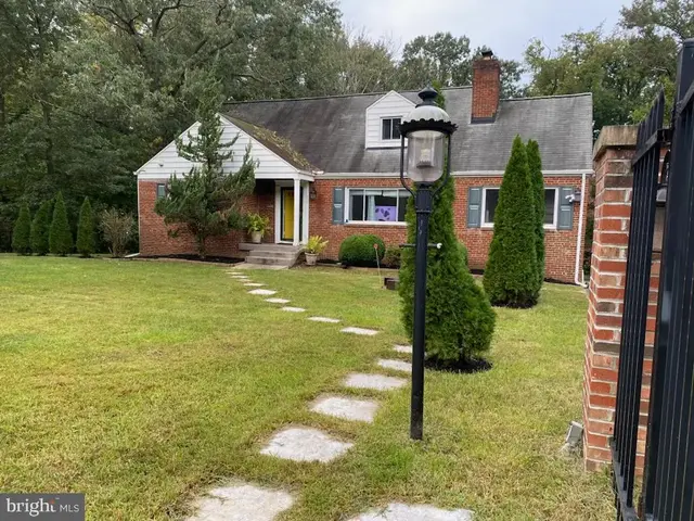 8801 Christina Ln, Clinton