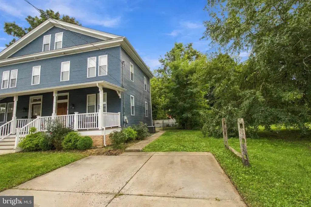 142 Snyder Pl, MOORESTOWN