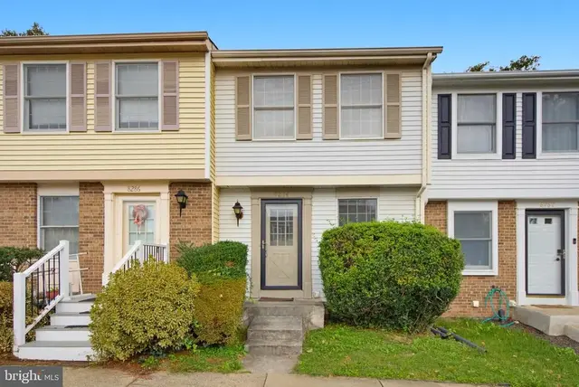 8284 Crestmont Cir, Springfield