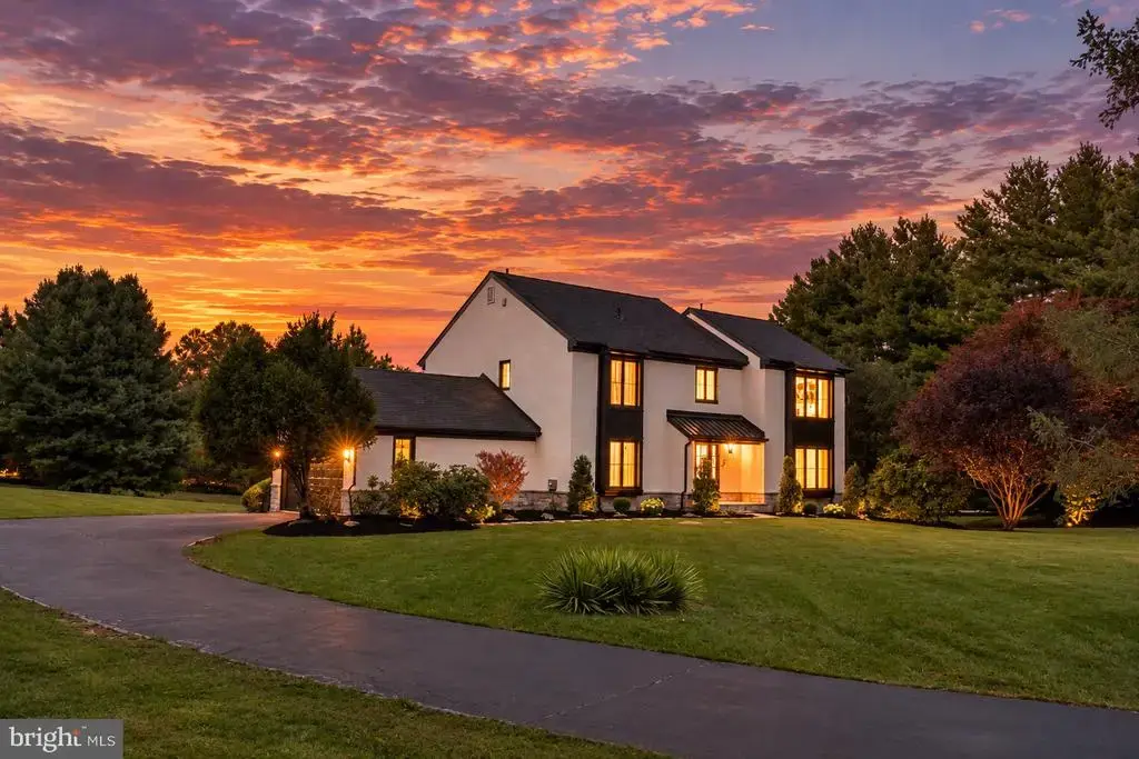 1 Glen Meadow Dr, GLEN MILLS