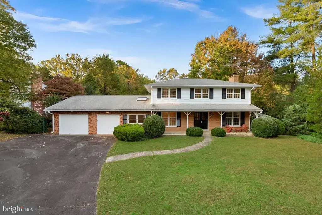 9200 Leamington Ct, FAIRFAX